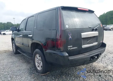2007 GMC Yukon Slt z USA, uszkodzony, nr VIN 1GKFC13047J264043